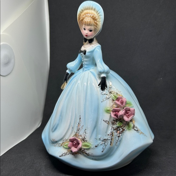 Josef Original Large Porcelain Lady - Picture 12 of 12